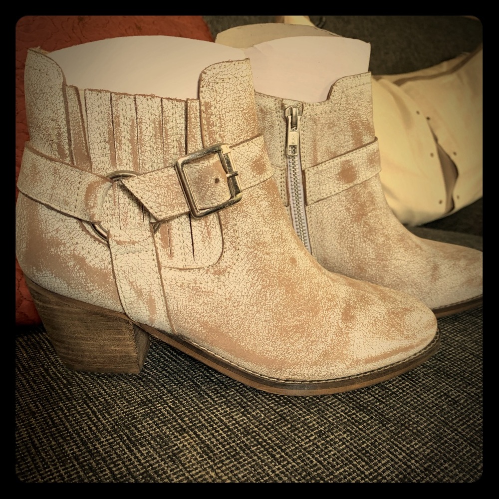 SOLD!!!NWB Distressed White Bootie